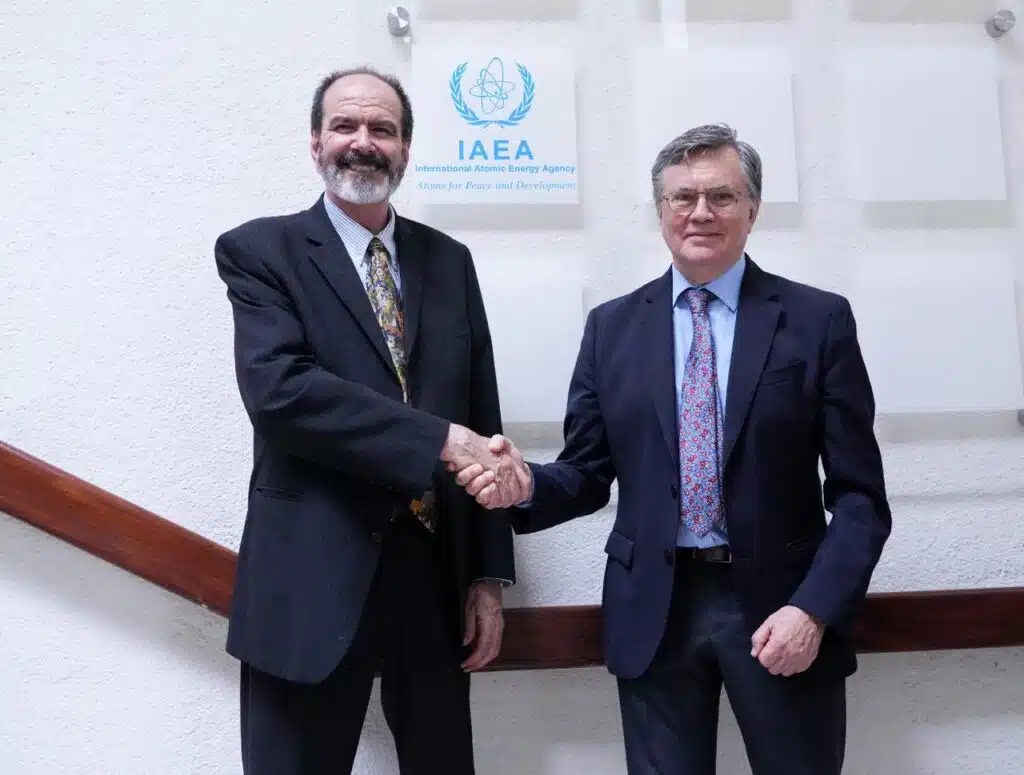 Luis Longoria, Director de Cooperación Técnica para América Latina y el Caribe de la OIEA; y Manuel Otero, Director General del IICA.