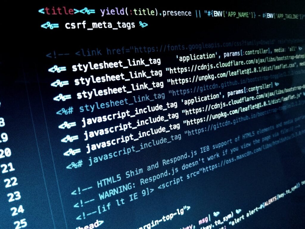 World Wide Web (WWW) es solo una de las muchas aplicaciones construidas sobre esa red.