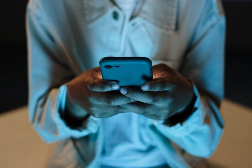 ¿Nuevo estándar en la protección digital infantil?Europa prueba app para verificar la edad en internet