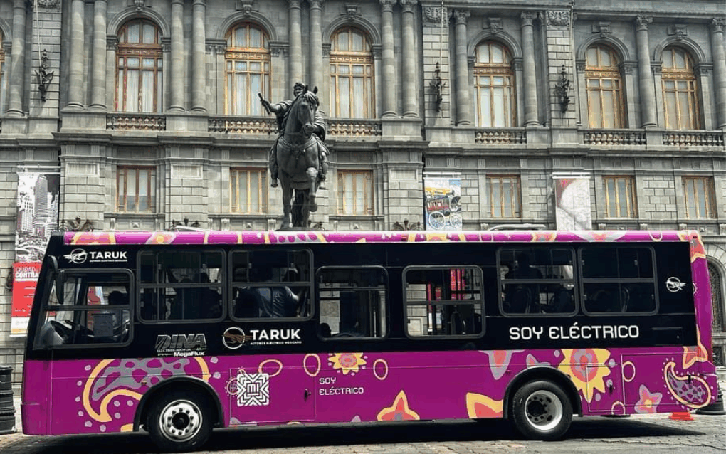 El primer autobús eléctrico diseñado, fabricado y ensamblado en México muestra que la innovación latina tiene ruedas, batería ¡y es sustentable!
